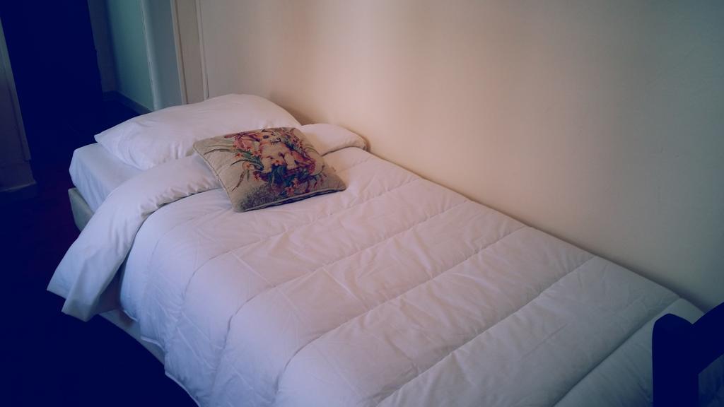 Hotel Du Metro Paris Room photo